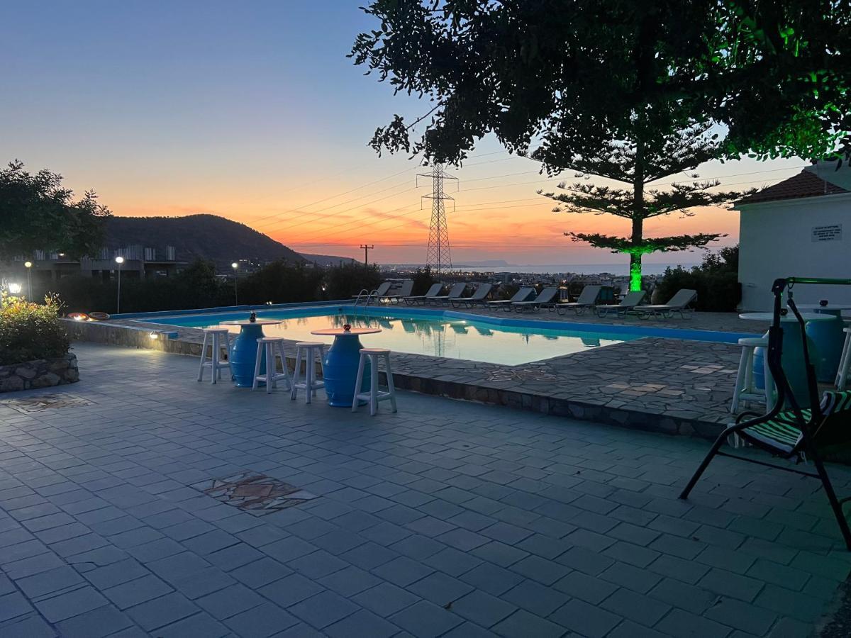 Silia Suites Малиа Экстерьер фото