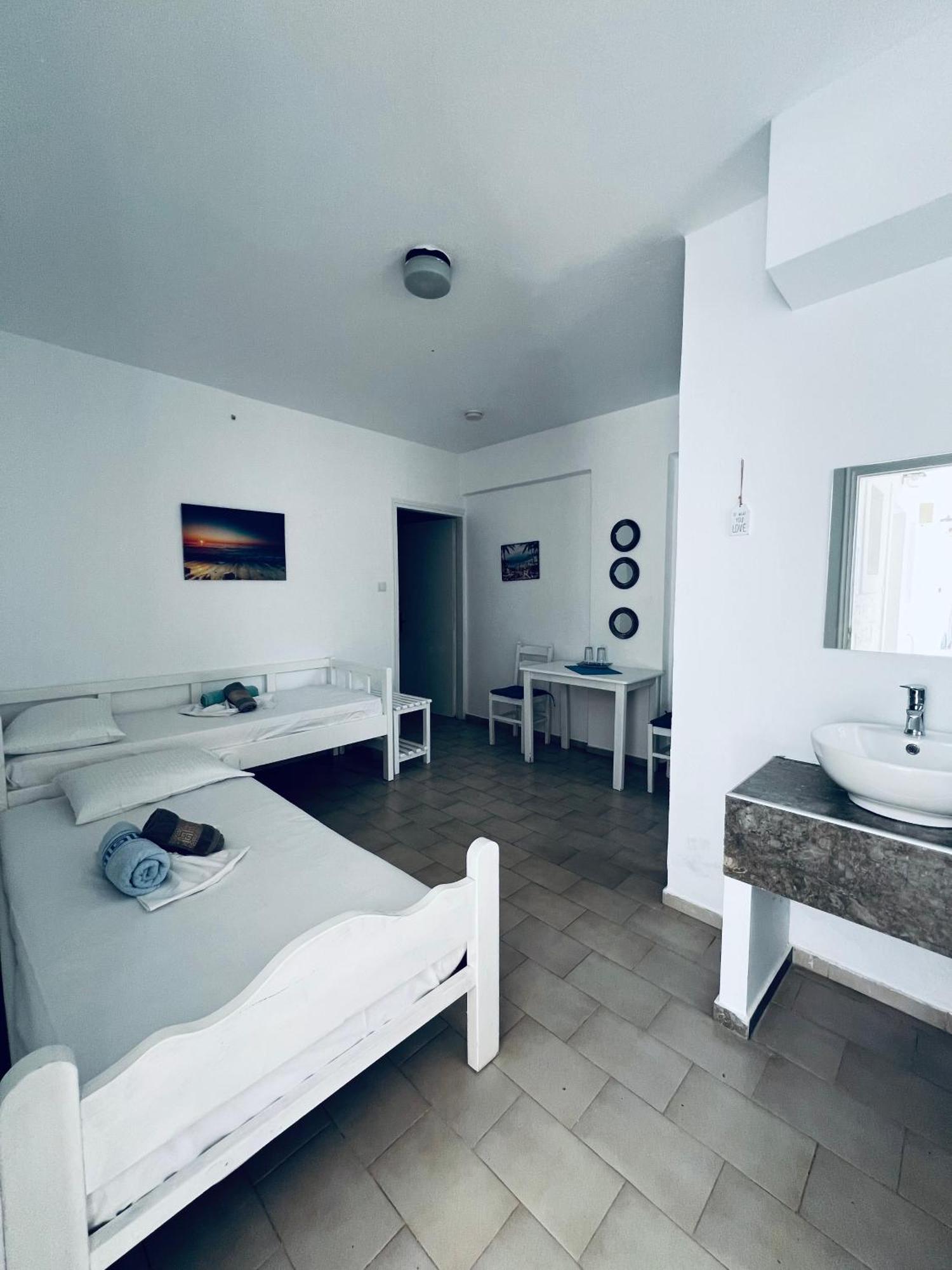 Silia Suites Малиа Экстерьер фото