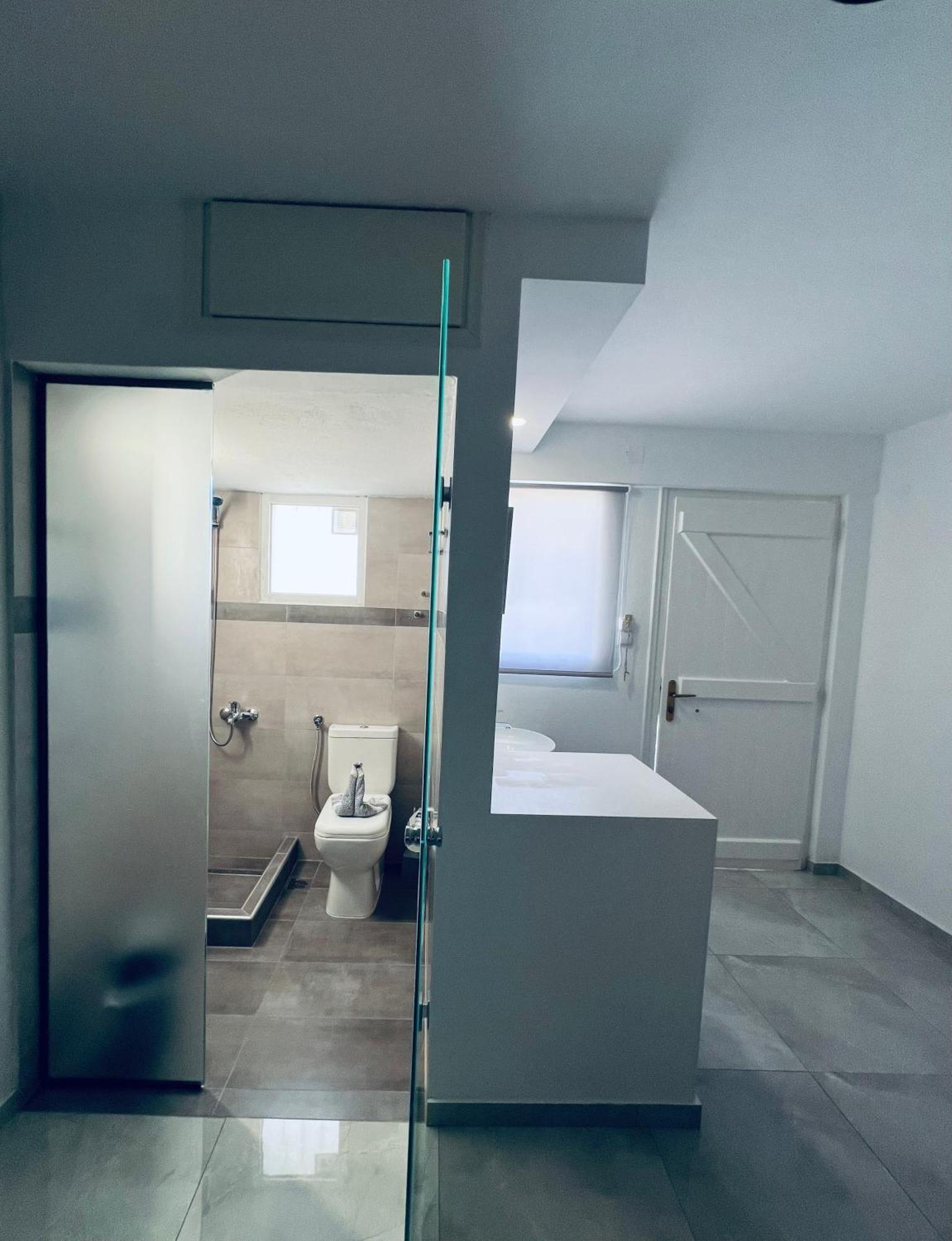 Silia Suites Малиа Экстерьер фото